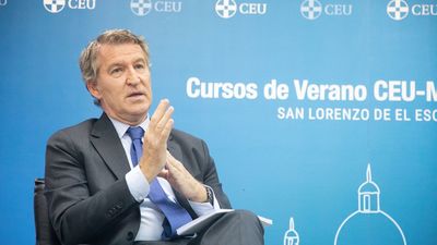 Feijóo, tras la imputación de Montoro: "Lo que haya que investigar, que se investigue"