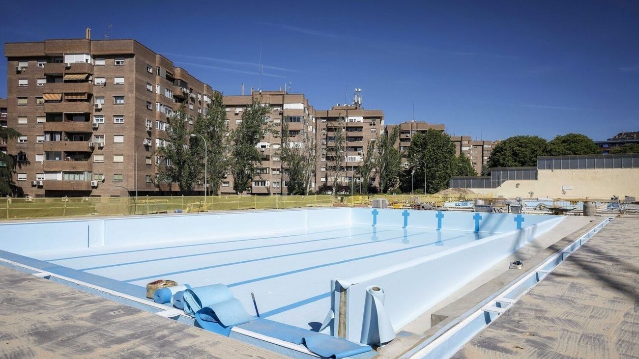Abre la piscina de Peñuelas, en Arganzuela