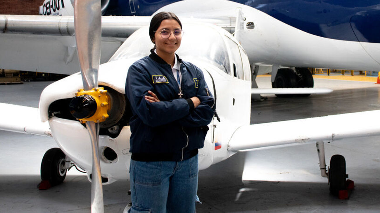 'Ellas vuelan alto' trabaja por un sector aeronáutico con más mujeres: así impulsa el talento femenino