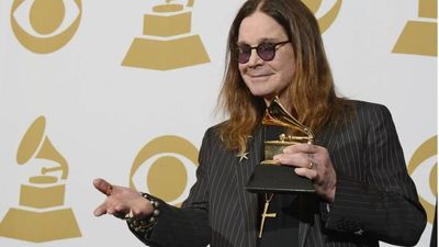 Ozzy Osbourne, cantante de Black Sabbath, muere a los 76 años