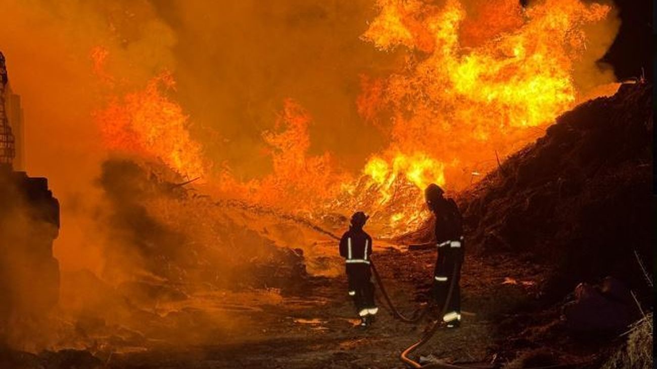 Extinguido un incendio en un vertedero en Villaviciosa de Odón