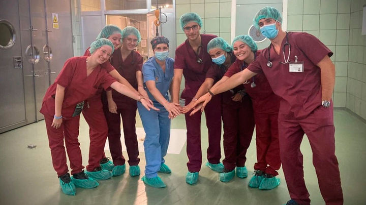 María Villaba y su equipo en el hospital Veterinario Complutense / Hospital Clínico Veterinario de la UCM