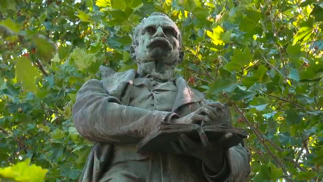 Comienzan las tareas de restauración del monumento a Claudio Moyano