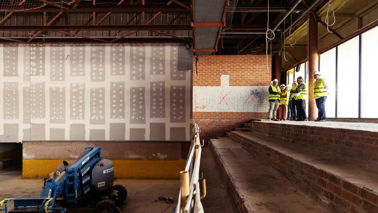 Visita municipal a las obras del nuevo complejo deportivo Condesa de Chinchón, en Boadilla del Monte