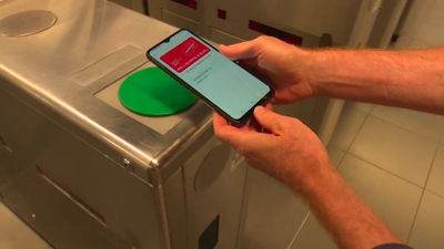 Madrid lanza una prueba piloto para que los usuarios puedan llevar el Abono Transporte en el móvil