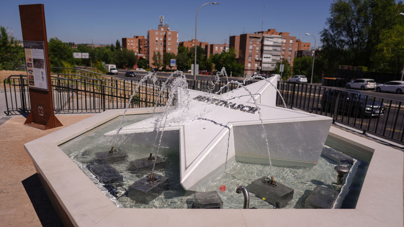 La fuente de Benetnasch, estrella de la Osa Mayor, en Colonia Jardín (Latina)
