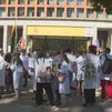 Los médicos convocan una huelga general el 3 de octubre y exigen mejoras laborales al Ministerio de Sanidad