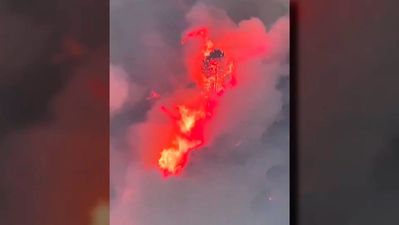 El incendio en Las Hurdes (Cáceres) calcina 2.500 hectáreas y obliga a evacuar 6 núcleos de población