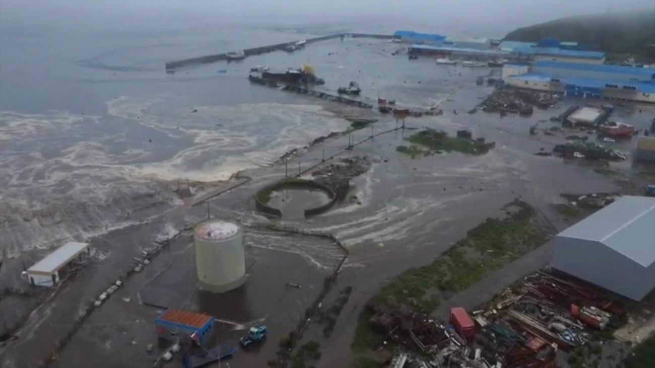 Las imágenes más impactantes del terremoto que ha precedido al tsunami en el Pacífico