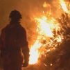 Control parcial del fuego en Las Hurdes y mejora en A Cañiza tras una noche crítica