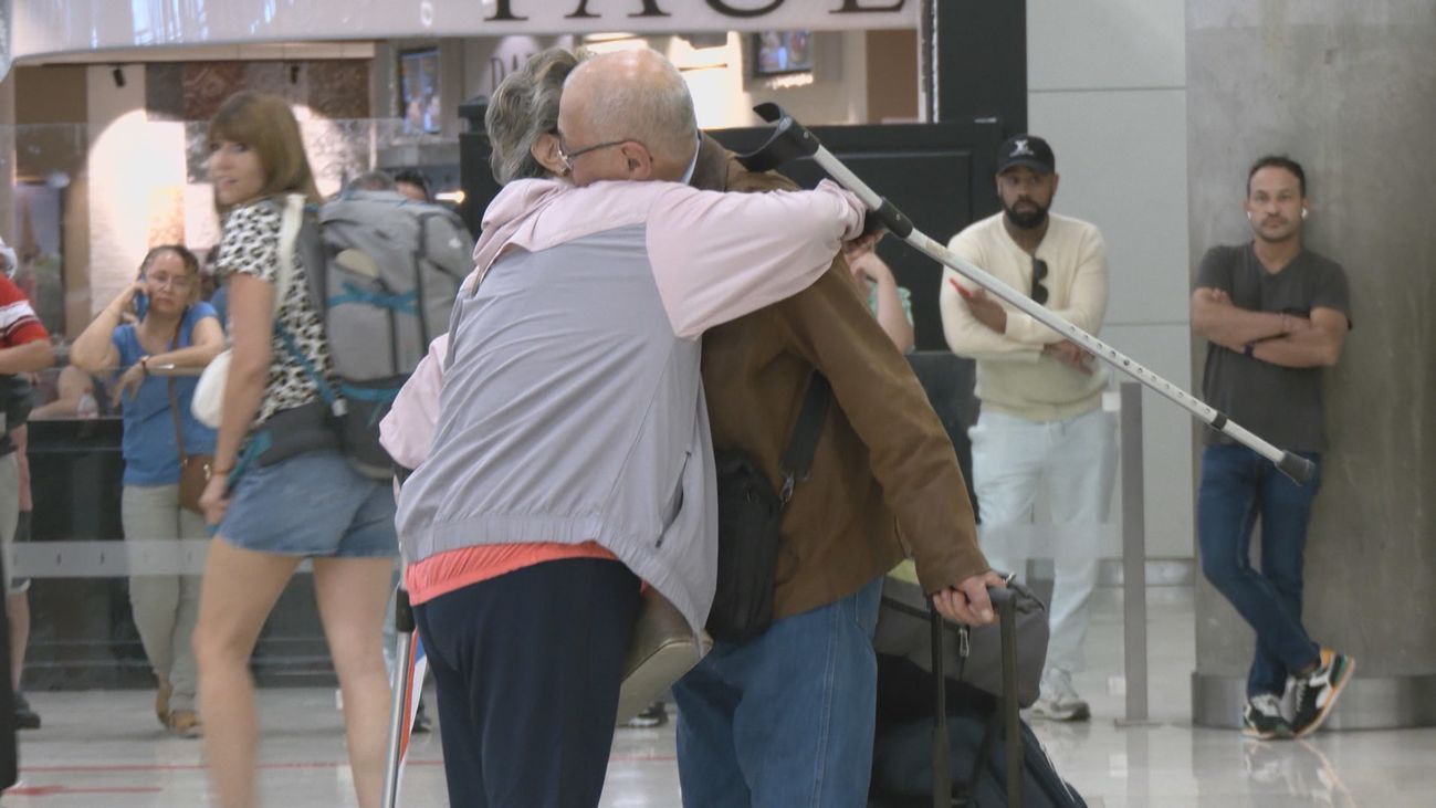Historias perdidas y nuevos comienzos: un reencuentro entre dos hermanos tras 60 años separados