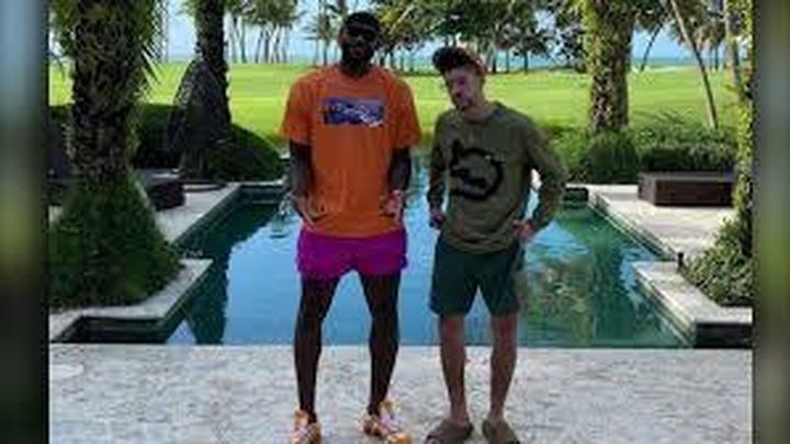 Bad Bunny y Lebron James / INSTAGRAM