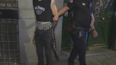 Le rompe la nariz de un cabezazo a un hombre que intentó agredir sexualmente a su novia en una discoteca