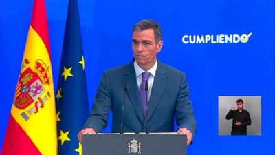 'The Economist' pide la dimisión de un "patético" Pedro Sánchez que "gobierna como un pato cojo"