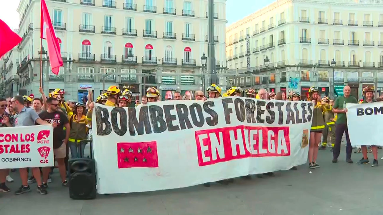 Los Bomberos Forestales de Madrid solicitan mejoras laborales