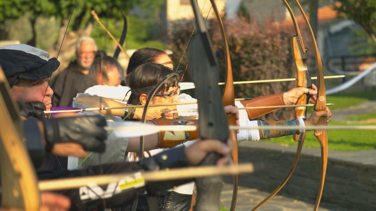 Participamos en una tirada medieval y en el 'chito' en Valdemaqueda