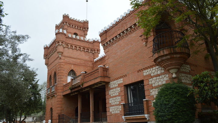 Castillete Laura García-Noblejas en Villaviciosa de Odón / COMUNIDAD DE MADRID