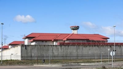 Una pelea entre presos deja un funcionario herido en la cárcel de Valdemoro