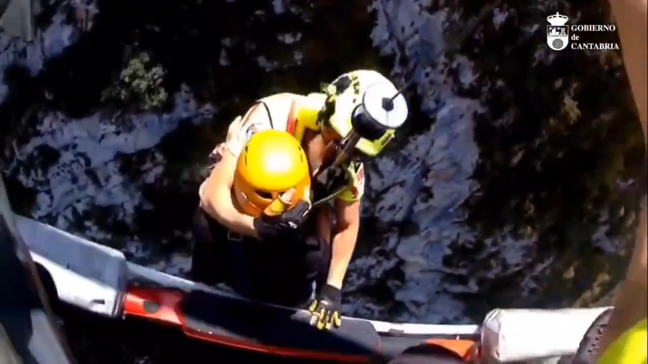 Rescatan a una madrileña tras caer en una vía ferrata de Cantabria