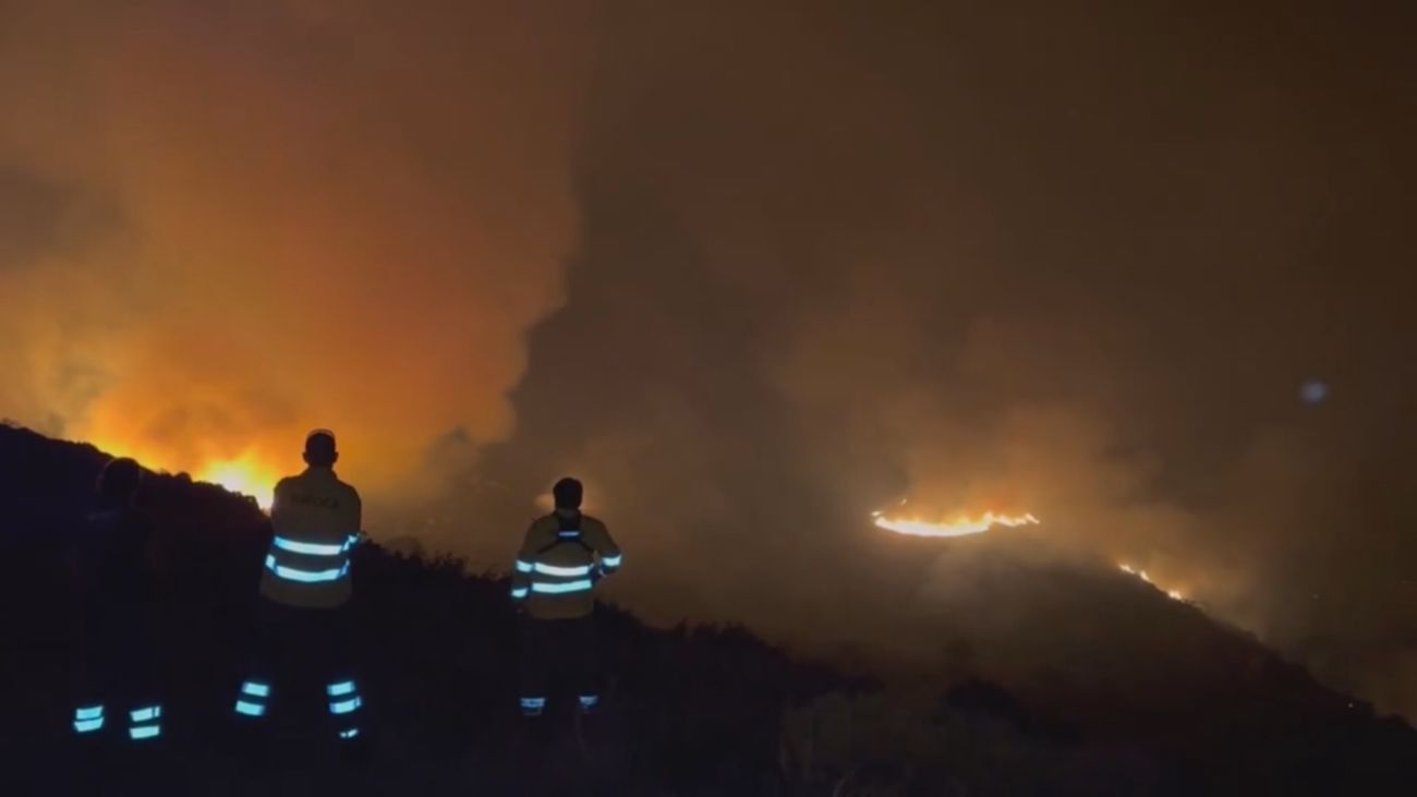 Estabilizado el incendio de Tarifa: los desalojados ya pueden volver a sus residencias