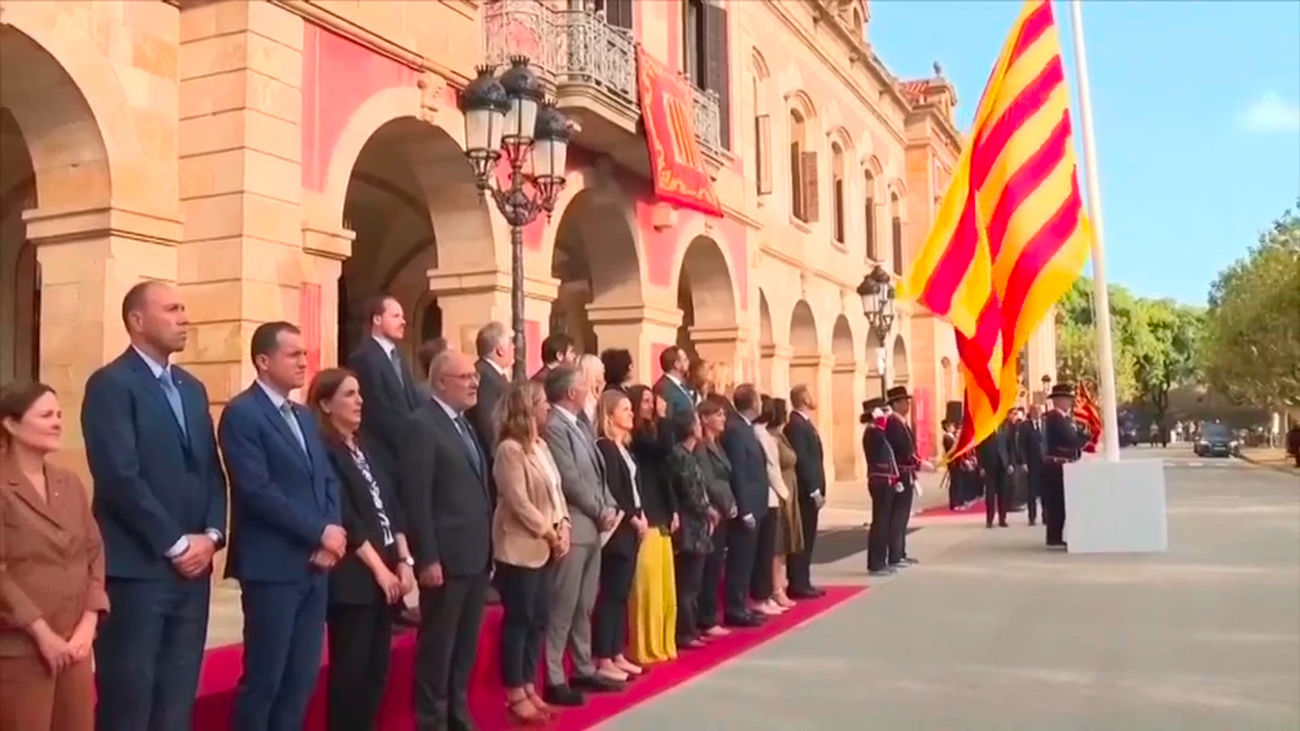 Impulso Ciudadano exige la presencia de la bandera española junto a la catalana en el Parlament