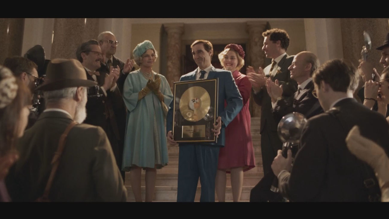 'Monsieur Aznavour', la película que emocionó a Francia, busca su hueco en España