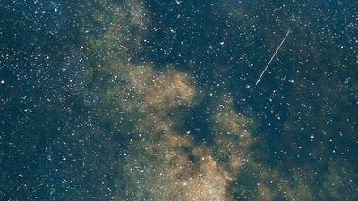 Un mirador estelar para disfrutar de la lluvia de estrellas sin salir de la M-40