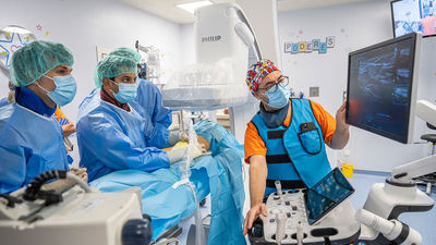 El Hospital Gregorio Marañón realiza con éxito el primer cateterismo linfático pediátrico en España