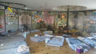 Ofrecían retiros espirituales con ayahuasca y otras drogas: hay tres detenidos en Alicante