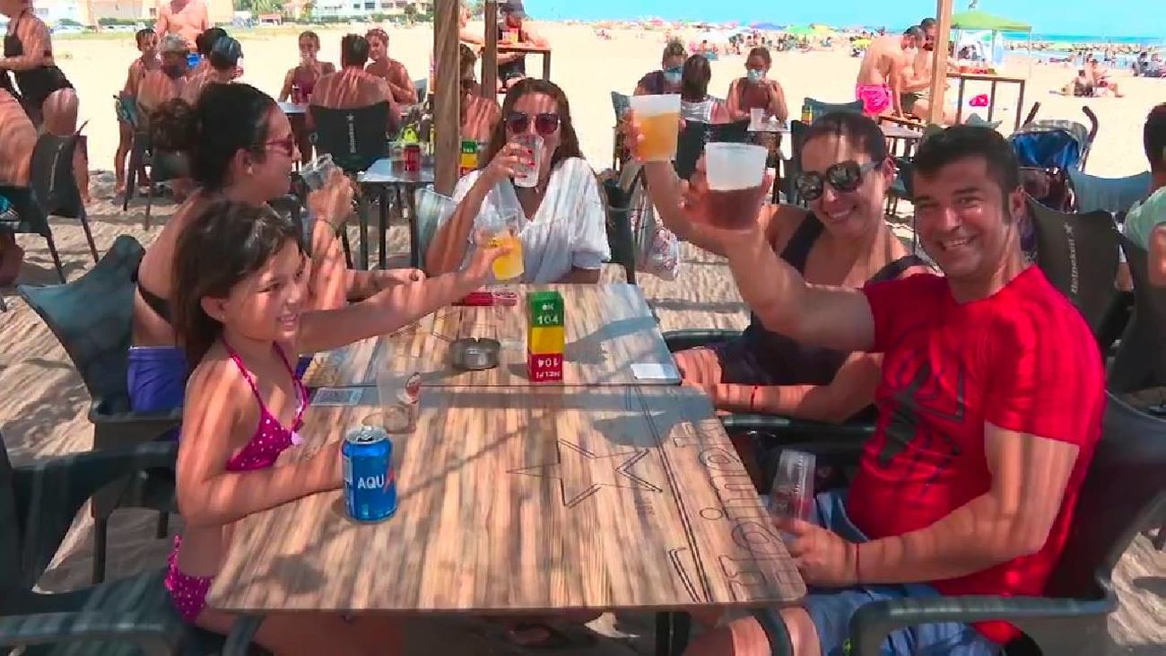 Las vacaciones a crédito se disparan: cuatro de cada diez viajeros aplazan los pagos de sus viajes