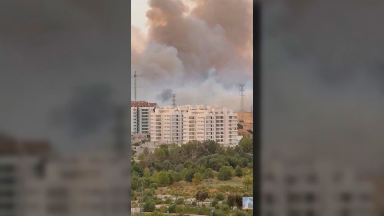 Humo, olor y pavesas por gran parte de Madrid, la huella invisible del incendio de Tres Cantos