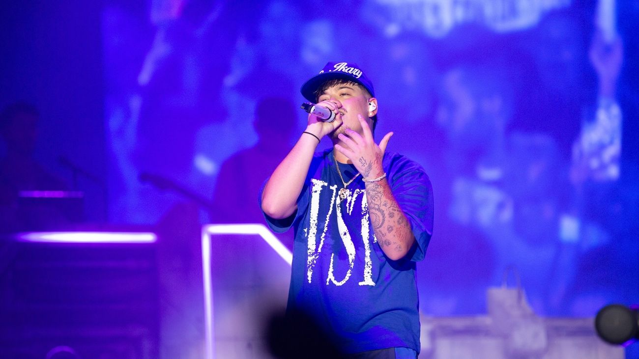 El cantante granadino Saiko durante un concierto