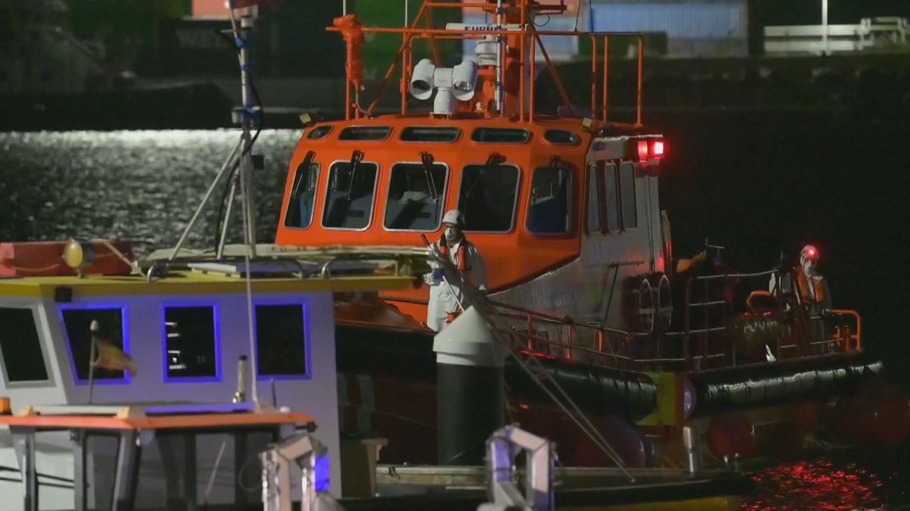 Polémica por los traslados de menores migrantes desde Canarias