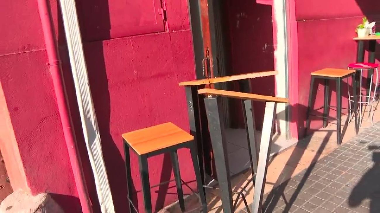 Herido grave un hombre al ser embestido por un coche en una terraza de Aranjuez