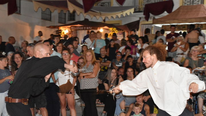 Espadachines en la feria de 'El Caballero de Ambite' / AYTO AMBITE