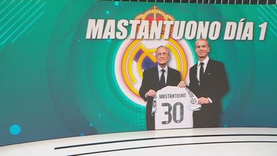 El Real Madrid presenta a Mastantuono en Valdebebas: "Me voy a dejar la vida por esta camiseta"