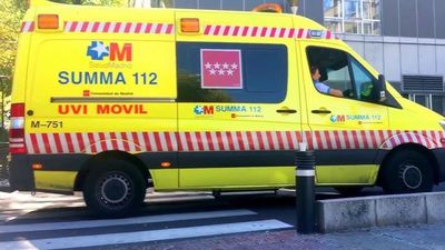 Herido grave un obrero de 57 años al sufrir un corte en la cara con una radial en Plaza de España