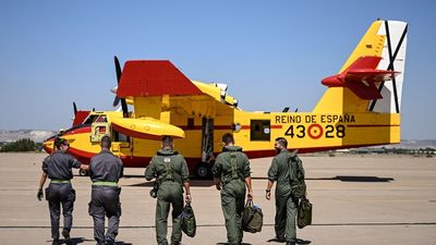 Llegan a Galicia dos aviones para apoyar a España en la extinción de los incendios forestales