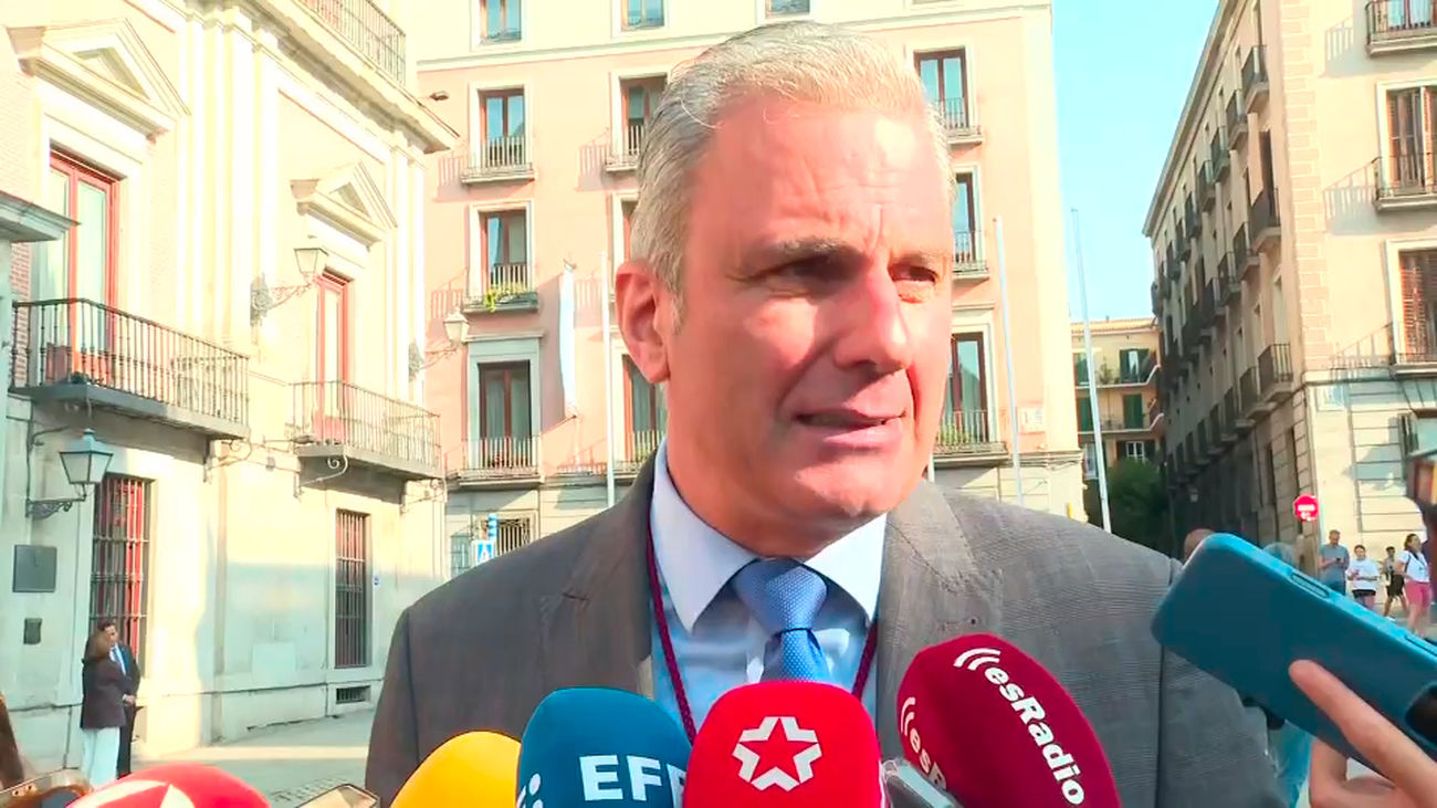 Cruce de reproches políticos en el día de la Paloma por la gestión de los bomberos en Madrid