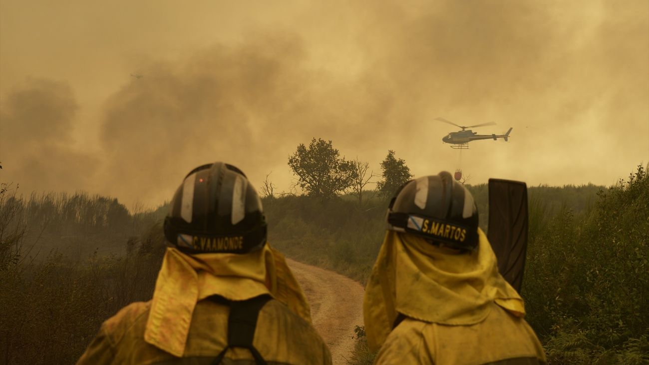Alerta en Ourense por el avance de los incendios: piden no acercarse ni desplazarse