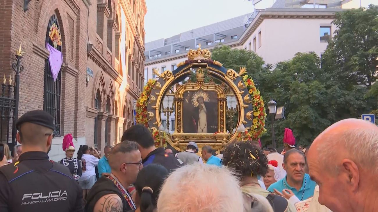 Así se vive el día de La Virgen de la Paloma en Madrid