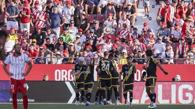 1-3. El Rayo aprovecha los regalos de Gazzaniga en Montilivi y se impone al Girona
