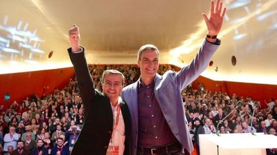 Sánchez se reunió con Gallardo cuatro días antes de convocar la plaza de su hermano en Badajoz, según ‘The Objective’