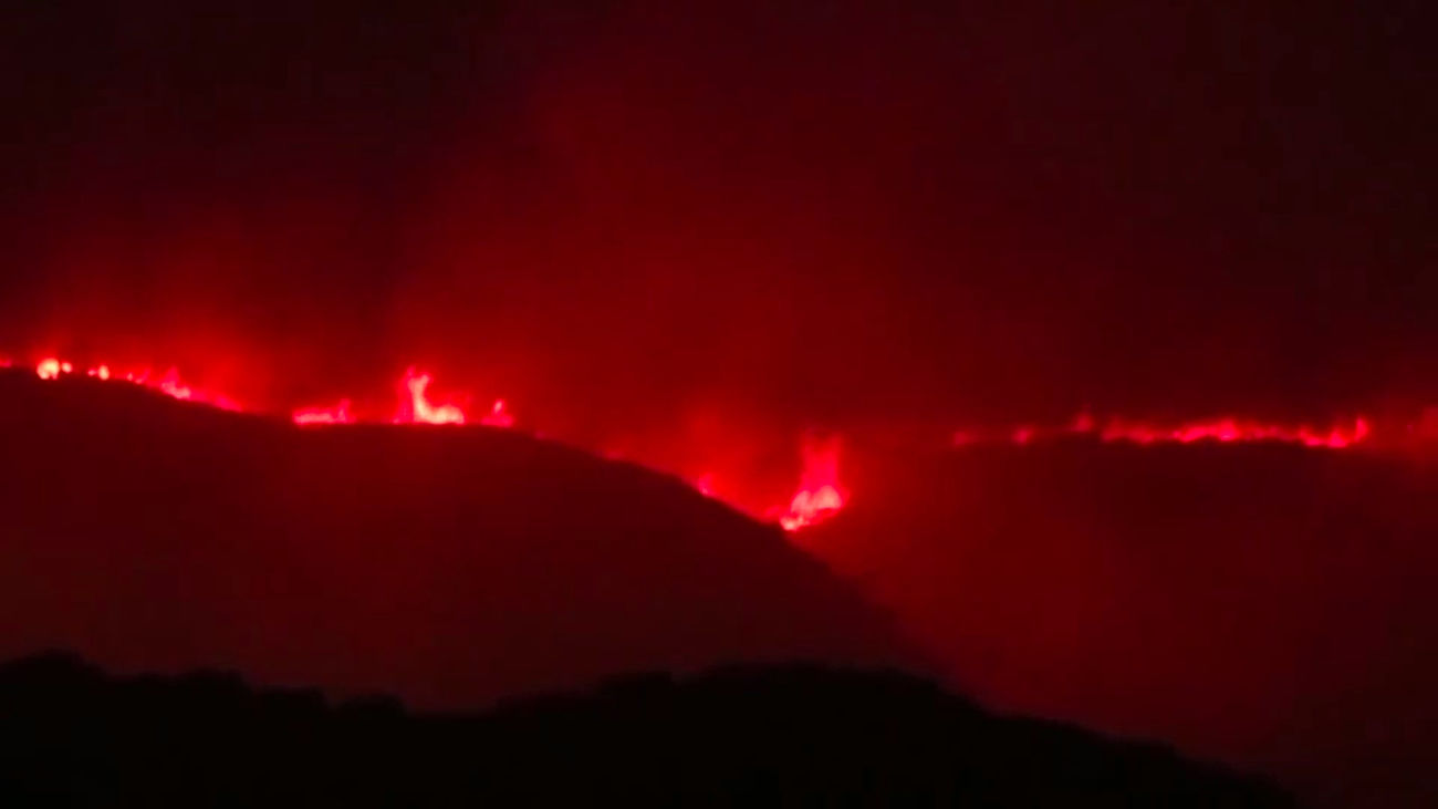 29 incendios activos en Castilla y León:  preocupa el de Porto, que afecta al Lago de Sanabria