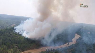 Declarado un incendio forestal en Enguídanos (Cuenca)