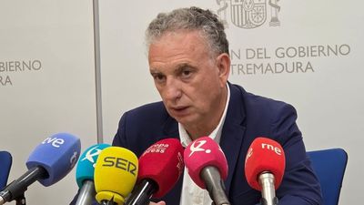 Presentada una denuncia contra el delegado del Gobierno en Extremadura, José Luis Quintana por dar presuntamente sobresueldos irregulares