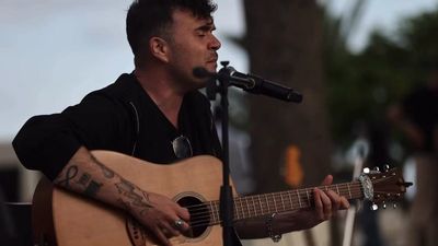 Kike Ruiz:  "Antes de guitarrista y cantante soy compositor"