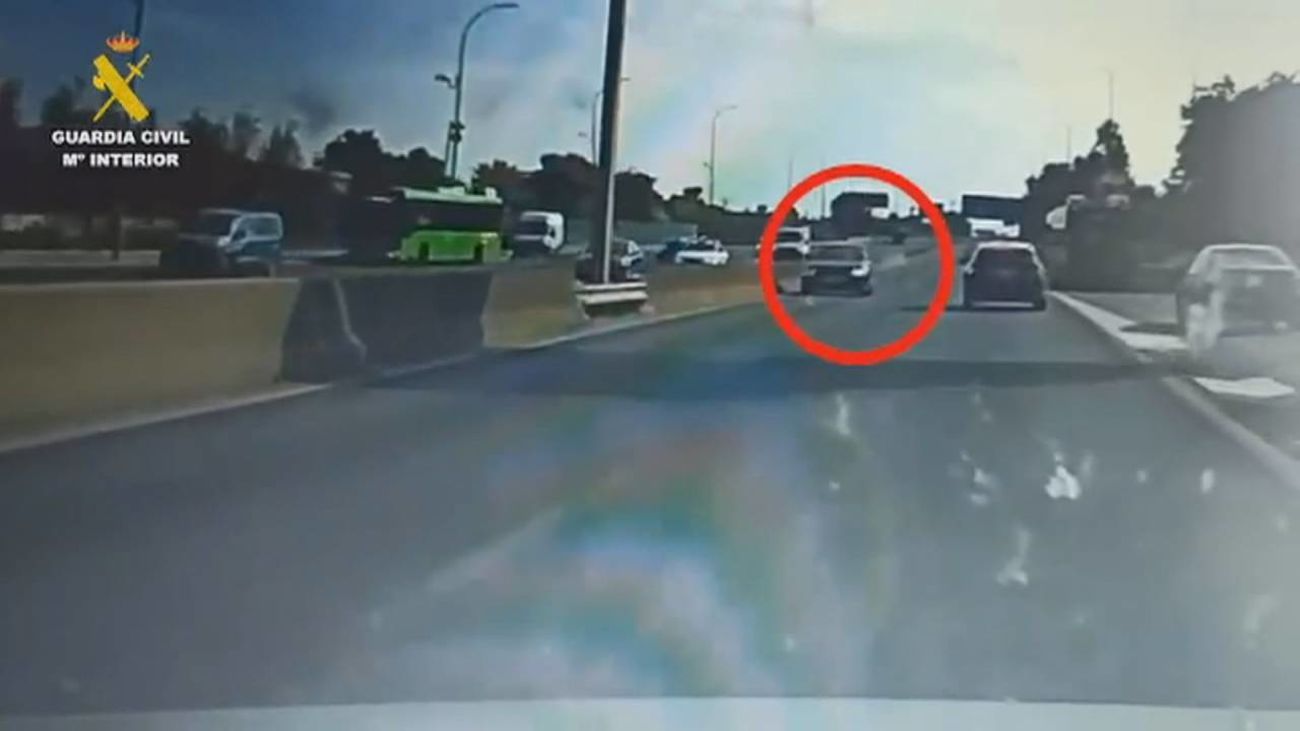 VÍDEO: Pillan a un conductor kamikaze de 81 años que causó múltiples accidentes en varias carreteras de Madrid