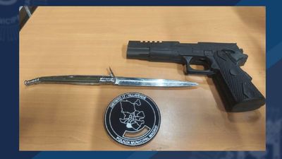 Atracan un locutorio en Villaverde amenazando al dueño con una pistola simulada