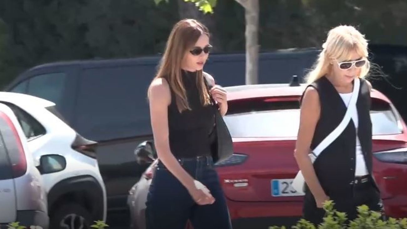 Abre la capilla ardiente de Verónica Echegui entre mensajes de consternación del mundo del cine